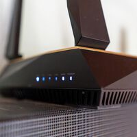 Tenía un giga de fibra y seguía viendo el IPTV con cortes. Un par de cambios en el router fueron mi solución