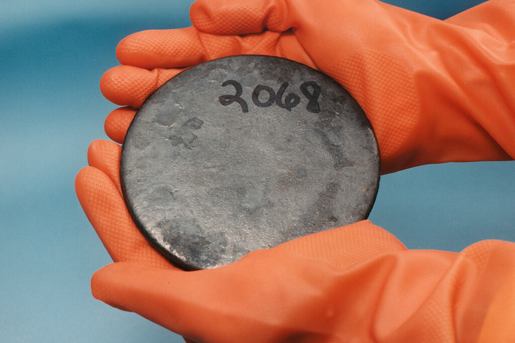 Estados Unidos llevaba 20 años sin fabricar su uranio más crítico. Acaba de resucitar su producción con un viejo truco de la metalurgia