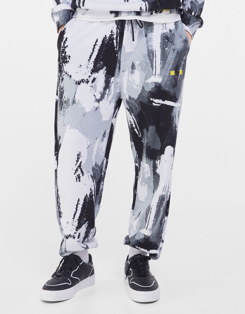 Pantalón print de Bershka
