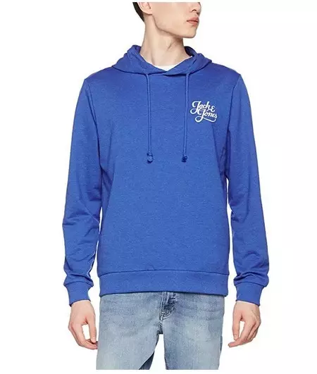 La sudadera de Jack & Jones Jorgalions Sweat Hood puede ser nuestra en Amazon desde 8,80 euros 
