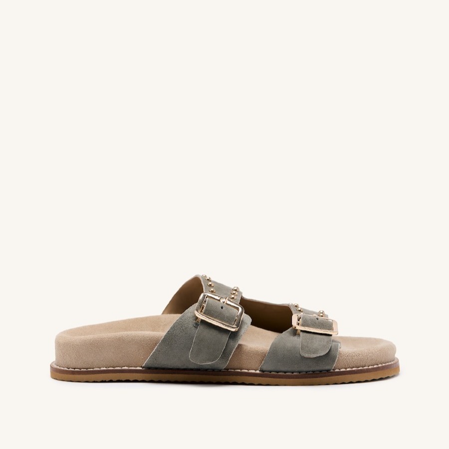 Sandalias planas de mujer de piel con tachas y hebillas Gris Gioseppo

