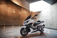 Nuevo Kymco Xciting 400i, relevo generacional de una superventas 