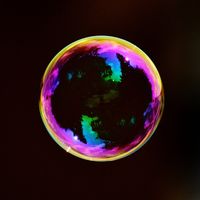 ¿Cómo es la subida de Bitcoin frente a la burbuja inmobiliaria española?