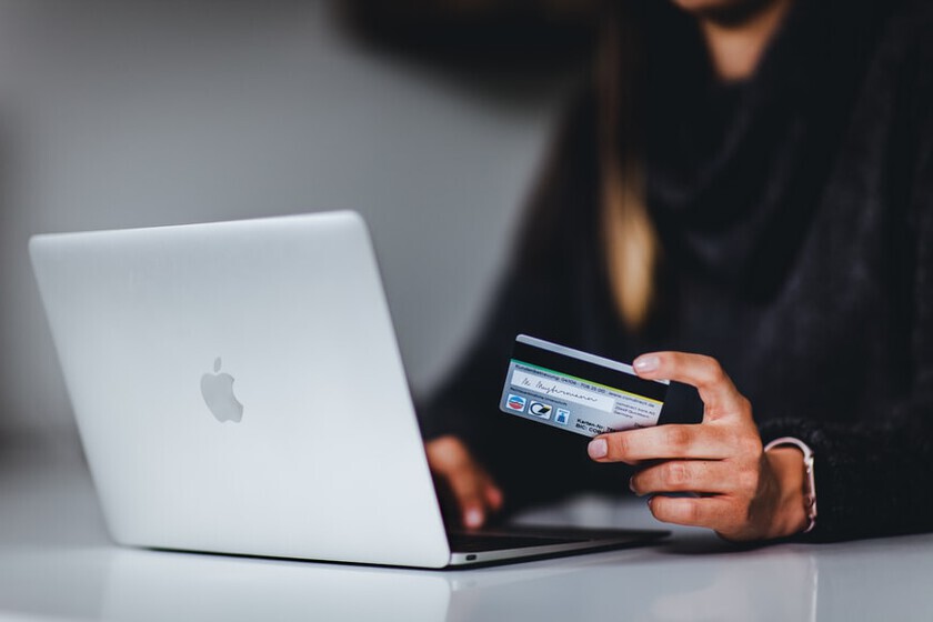 Comprar electrodomésticos por Internet te saldrá un 17% más caro si optas por una gran superficie, según la OCU
