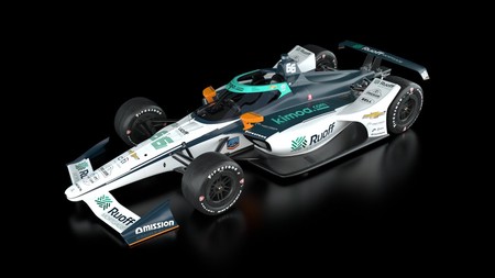 El McLaren con el que Fernando Alonso correrá las 500 millas de Indianápolis cambia el naranja por el blanco