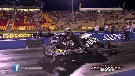 Explosión de una Top Fuel Harley-Davidson