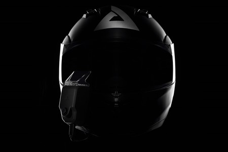 Dos start-up asiáticas prometen convertir cualquier casco de moto en un 'smarthelmet'
