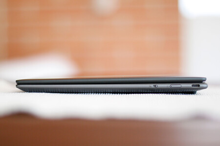 Lenovo Yoga Slim 7 Carbon 6