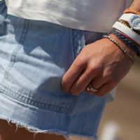 Prohibidos los shorts en aulas a más de 30 grados: un instituto no permite a las chicas llevar esta prenda a clase