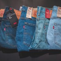 Liquidación total de Levi's: estos vaqueros por 35 euros son perfectos para los looks de otoño  