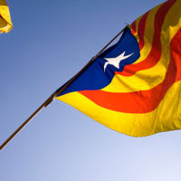 Los gigantes de la inversión huyen de la deuda española ante las elecciones catalanas 