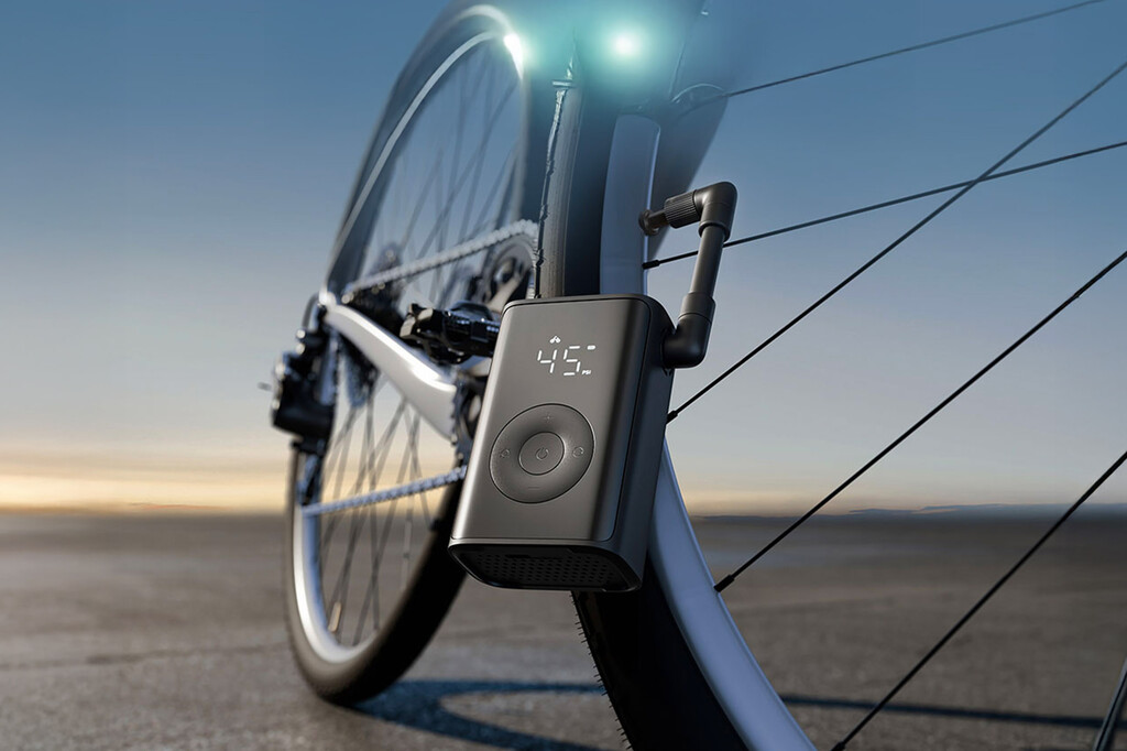 Si el inflador eléctrico de Xiaomi ya era una maravilla, su último invento es una obra maestra: ahora te lo puedes llevar en el bolsillo 