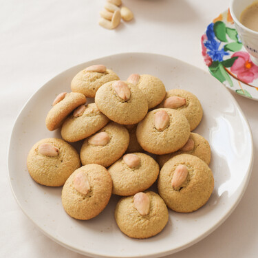 Amarguillos de almendra, el dulce tradicional que te recordará a las meriendas en casa de la abuela
