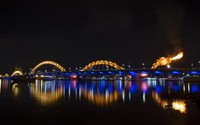 El Puente del Dragón en Da Nang, Vietnam