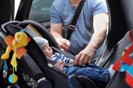 En Italia será obligatorio que las sillas infantiles de los coches lleven sistemas antiabandono