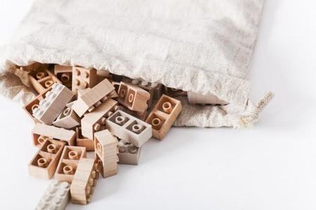 Piezas de Lego, también de madera