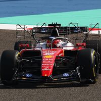 La F1 tenía un grave problema con los impactos laterales. La solución ha sido una baliza V16 como las de la DGT