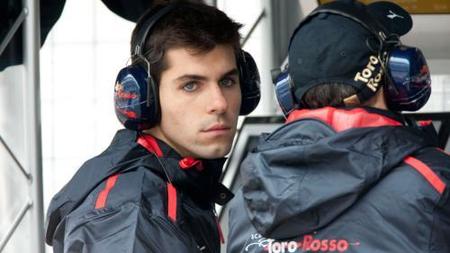 Jaime Alguersuari confirmado con Toro Rosso para 2010