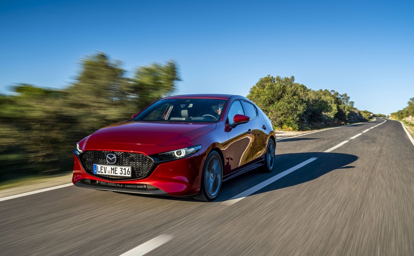 Coche Compacto Mazda3 2019 Prueba Renovación Profunda A La Espera