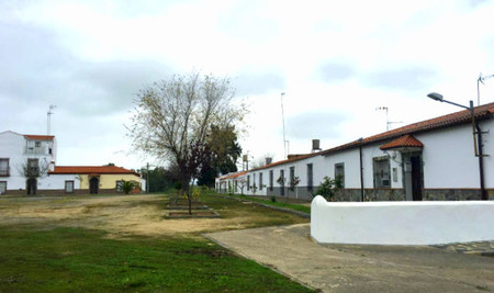 Una pedanía extremeña del plan de colonización del IRYDA, proyecto de urbanismo para la Unión Europea