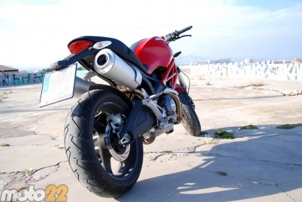 Ducati Monster 696