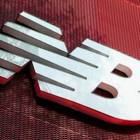 Estas son las zapatillas New Balance que siempre arrasan: cómodas y a mitad de precio 