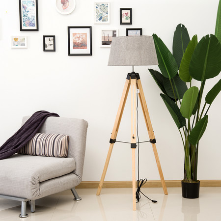 Esta lámpara de pie estilo nórdico está de oferta en eBay por 55,99 euros y envío gratis