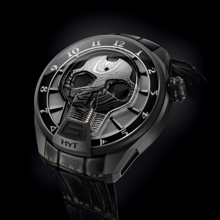 HYT presenta un reloj para los rockstars y chicos rudos incorporando líquidos en su diseño