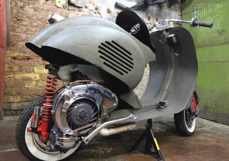 Butcher Garage Vespa Faro Basso