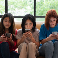 Las redes sociales pueden causar cambios cerebrales en los adolescentes relacionados con la recompensa 