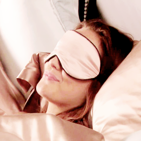 Cuando la cena no te deja dormir: siete alimentos que te ayudan a alcanzar mejor el sueño