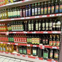 Ni Lidl ni Carrefour tienen aceite barato: esta tienda lo vende a 3 euros el litro