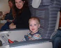 Los niños en los aviones, ¿sedarlos o no?