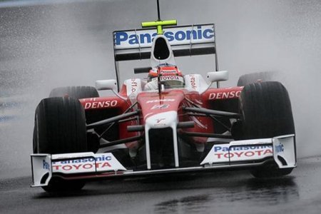 Timo Glock el más rápido bajo la lluvia en Jerez