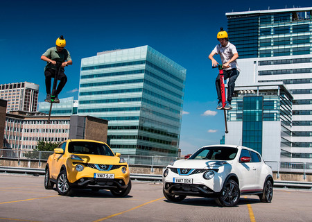 Nissan Jukecam Guinness Record 5