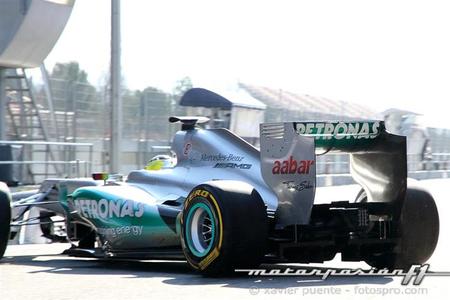 Red Bull insiste en que se clarifique el mecanismo del alerón trasero de Mercedes