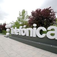 Telefónica está arrasando a pie de calle. El único problema es que sus inversores en bolsa están huyendo