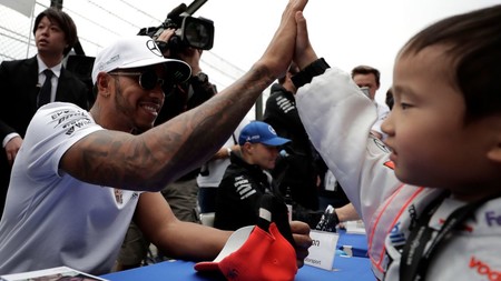 hamilton-niño-firmas