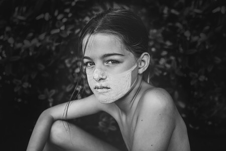 Este tierno retrato de tiempos de pandemia es el ganador español de los Sony World Photography Awards 2021 en categoría nacional