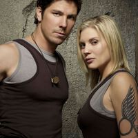 Battlestar Galactica es la mejor serie de ciencia ficción de la historia, pero hace 25 años una de sus estrellas fue públicamente abucheada por ella
