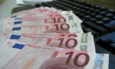 ¿Recuperar o no recuperar la paga extra de los funcionarios?