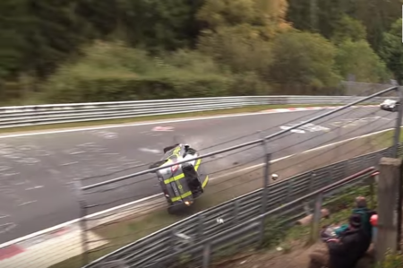 El Suzuki Swift de renta que incluye pata de conejo para el Nürburgring