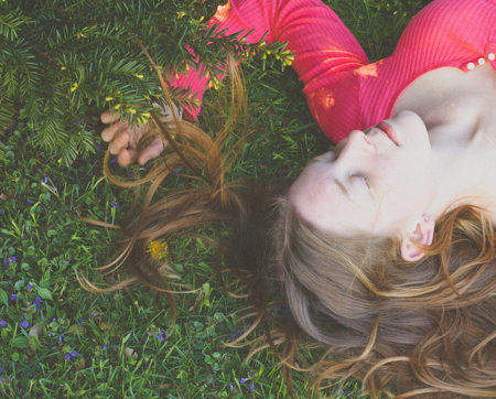 Dormir en primavera: cómo adaptarnos al cambio de horario