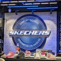 Skechers arrasa en su liquidación de zapatillas y estas casi a mitad de precio se van a convertir en tus favoritas del día a día