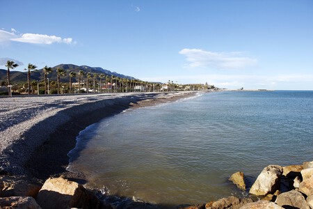 Pueblo Pesquero Bonito Mar Sin Turistas Tarragona Tranquilo