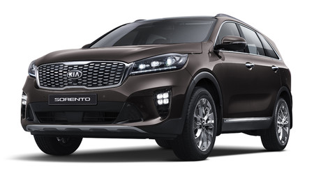 El KIA Sorento 2018 se pone al día con un ligero facelift