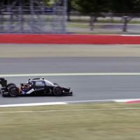 Este es DevBot, y ha venido a jubilar pilotos en las Roborace 