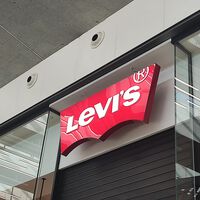 Levi's ya está de rebajas y liquida sus icónicos vaqueros 501 a mitad de precio 