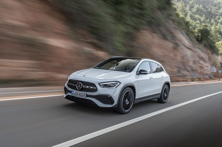 Mercedes-Benz GLA 2021, a detalle en 103 fotos: el SUV más pequeño de Mercedes llegará a México este año