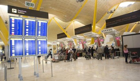 Suben las tasas aeroportuarias, bajan los turistas